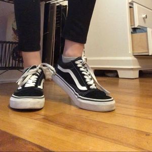 New! Barely worn black women’s vans!